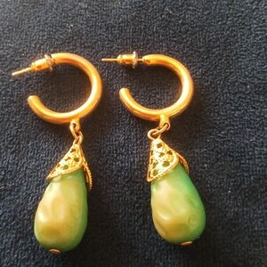 Vintage Gold Tone Teardrop Earrings